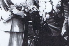 1954